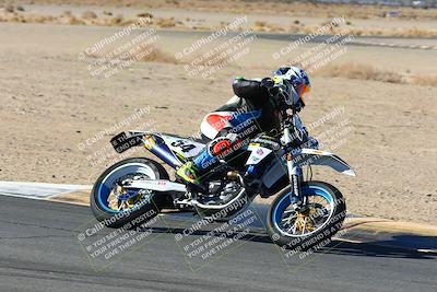 media/Jan-09-2022-SoCal Trackdays (Sun) [[2b1fec8404]]/Turn 8 (1045am)/